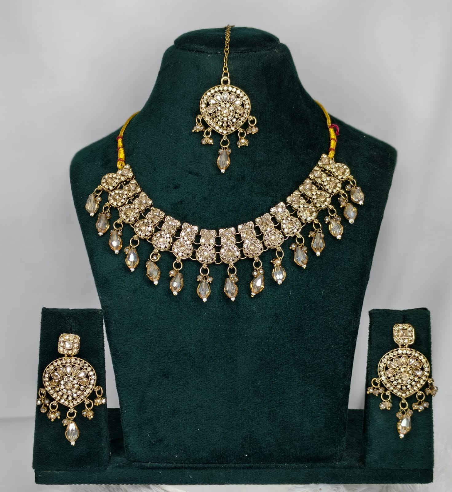Shadow Stone Mehandi Polished Jewellery Set